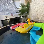 Maison Avec Exterieur 6-8personnes *
