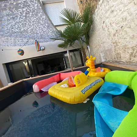 Charentaise 6-8 Personnes Avec Piscine *